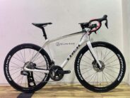 TREK トレック EMONDA SLR Project One 2019 ULTEGRA R8000系 Di2 DISC 2×11s